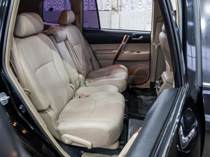 Внедорожник Toyota Highlander 2011 года, 1759000 рублей, Краснодар