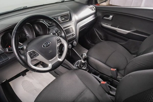 Седан Kia Rio 2015 года, 879000 рублей, Томск