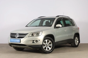 Внедорожник Volkswagen Tiguan 2011 года, 1309000 рублей, Новосибирск