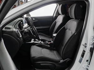 Хетчбэк Kia Ceed 2018 года, 1650000 рублей, Тюмень