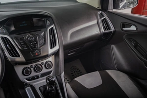 Седан Ford Focus 2012 года, 759000 рублей, Томск