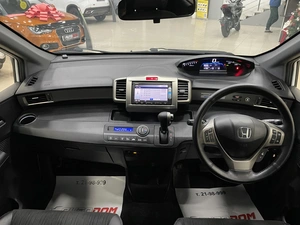 Минивэн Honda Freed 2015 года, 1267000 рублей, Солонцы