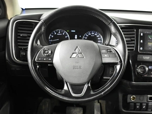 Внедорожник Mitsubishi Outlander 2018 года, 1927200 рублей, Казань