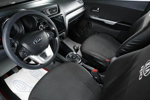 Хетчбэк Kia Rio 2013 года, 899000 рублей, Тюмень