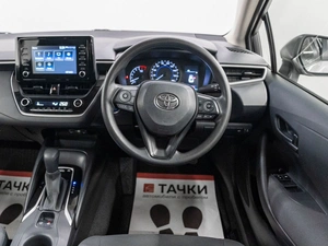 Универсал Toyota Corolla 2019 года, 1727000 рублей, Красноярск