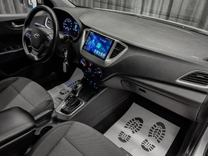 Седан Hyundai Solaris 2018 года, 1199000 рублей, Красноярск