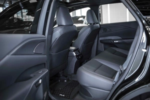 Внедорожник Lexus RX 2023 года, 8899999 рублей, Москва