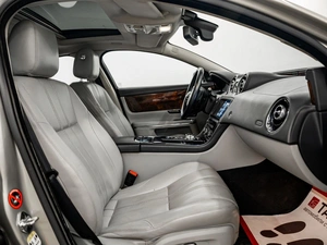 Седан Jaguar XJ 2013 года, 2500000 рублей, Красноярск