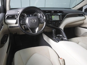 Седан Toyota Camry 2019 года, 3070000 рублей, Ростов-на-Дону
