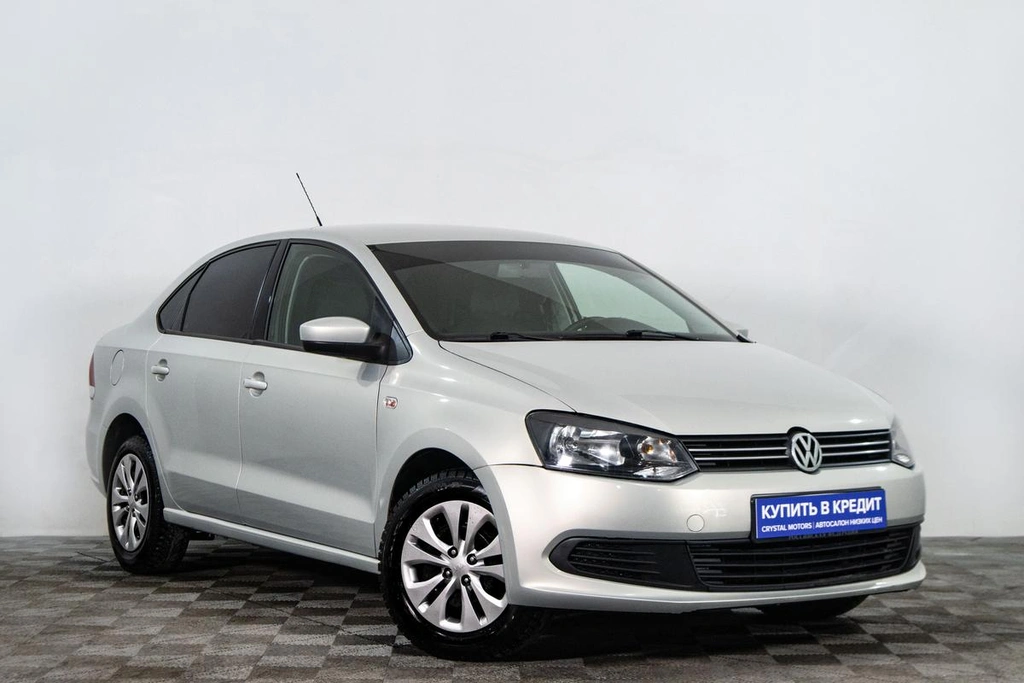 Седан Volkswagen Polo 2011 года, 749000 рублей, Сургут