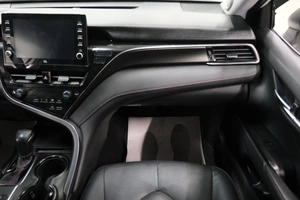 Седан Toyota Camry 2021 года, 2799000 рублей, Омск