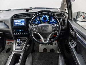 Универсал Honda Shuttle 2016 года, 1200000 рублей, Красноярск