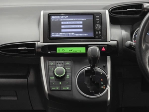 Минивэн Toyota Wish 2012 года, 1360000 рублей, Красноярск