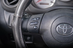 Внедорожник Toyota RAV4 2004 года, 889000 рублей, Томск