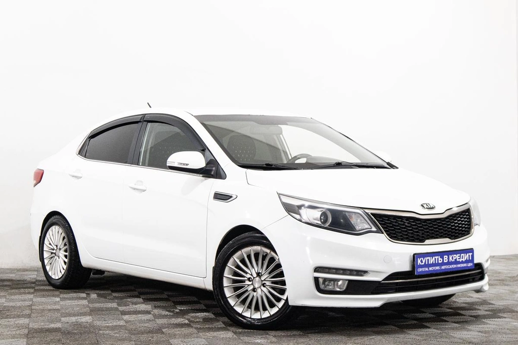 Седан Kia Rio 2017 года, 1019000 рублей, Сургут