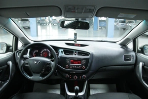 Хетчбэк Kia Ceed 2012 года, 918000 рублей, Солонцы