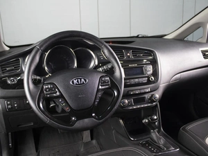 Универсал Kia Ceed 2012 года, 1040000 рублей, Омск