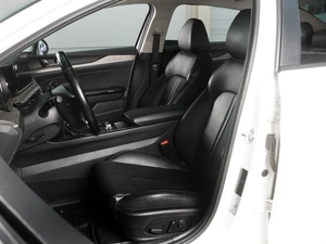Седан Kia K5 2020 года, 2390000 рублей, Красный Пахарь