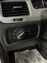 Внедорожник Volkswagen Touareg 2011 года, 1997000 рублей, Солонцы