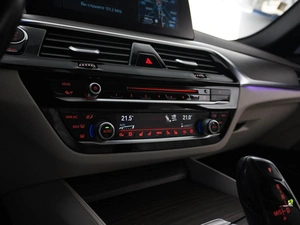 Седан BMW 5 серия 2018 года, 3921444 рублей, Москва