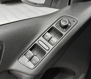 Внедорожник Volkswagen Tiguan 2012 года, 1397000 рублей, Красноярск
