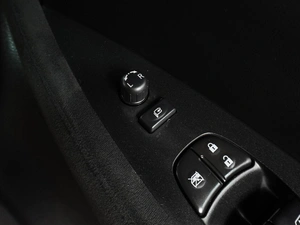 Хетчбэк Nissan Leaf 2014 года, 749000 рублей, Воронеж