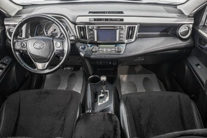 Внедорожник Toyota RAV4 2013 года, 1999000 рублей, Барнаул