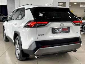 Внедорожник Toyota RAV4 2019 года, 2997000 рублей, Солонцы