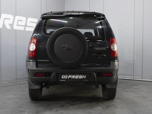 Внедорожник Chevrolet Niva 2011 года, 430000 рублей, Омск