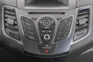 Хетчбэк Ford Fiesta 2016 года, 669000 рублей, Кемерово