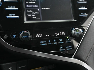 Седан Toyota Camry 2020 года, 2990000 рублей, Аксай