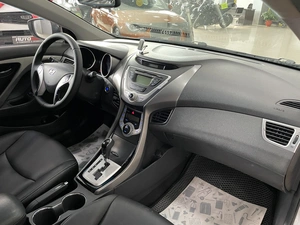 Седан Hyundai Avante 2011 года, 987000 рублей, Солонцы