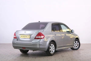 Седан Nissan Tiida 2011 года, 699000 рублей, Омск