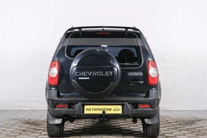 Внедорожник Chevrolet Niva 2011 года, 649000 рублей, Красноярск