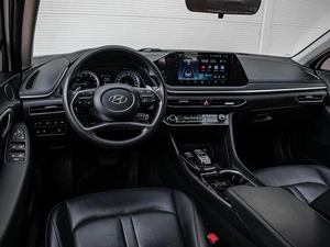 Седан Hyundai Sonata 2019 года, 2030000 рублей, Краснодар
