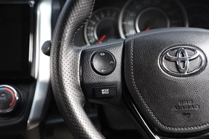 Универсал Toyota Corolla Fielder 2019 года, 1799000 рублей, Новосибирск