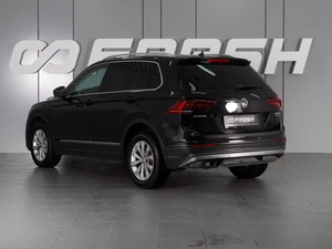 Внедорожник Volkswagen Tiguan 2017 года, 2100000 рублей, Минеральные Воды