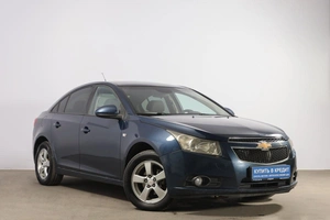 Седан Chevrolet Cruze 2009 года, 649000 рублей, Новосибирск