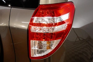 Внедорожник Toyota RAV4 2010 года, 1589000 рублей, Барнаул