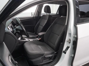 Хетчбэк Volkswagen Golf 2013 года, 1009000 рублей, Воронеж