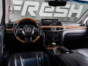 Внедорожник Lexus LX 2017 года, 7500000 рублей, Тюмень