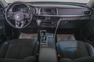 Седан Kia Optima 2018 года, 1499000 рублей, Томск