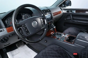 Внедорожник Volkswagen Touareg 2007 года, 1399000 рублей, Челябинск