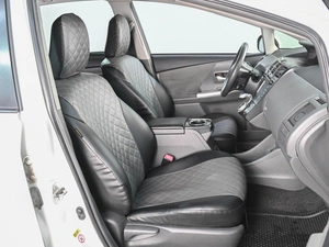 Лифтбек Toyota Prius 2012 года, 1199000 рублей, Аксай