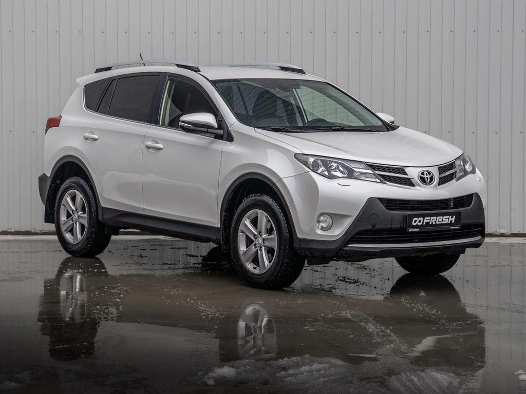 Внедорожник Toyota RAV4 2013 года, 2190000 рублей, Краснодар