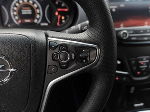Седан Opel Insignia 2014 года, 949000 рублей, Саратов