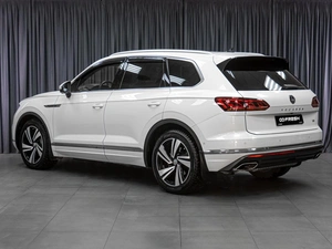 Внедорожник Volkswagen Touareg 2020 года, 5619000 рублей, Тюмень