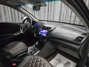 Хетчбэк Hyundai Solaris 2013 года, 899000 рублей, Красноярск