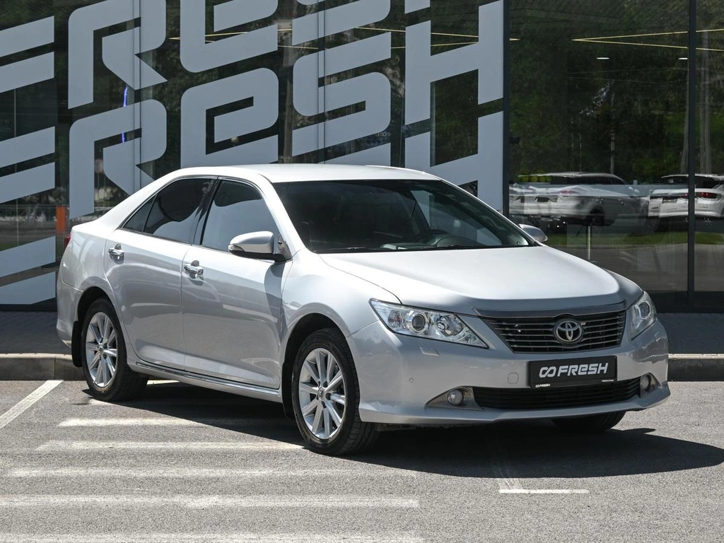 Седан Toyota Camry 2014 года, 1950000 рублей, Волгоград