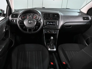 Седан Volkswagen Polo 2016 года, 899000 рублей, Аксай